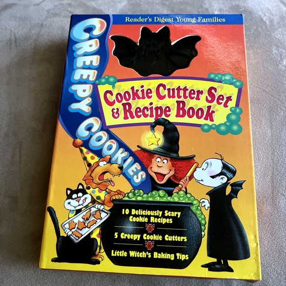 Other - Creepy Cookies: Halloween Cookie Cutter Set‎ & Recipe Book By Reader's Digest 96